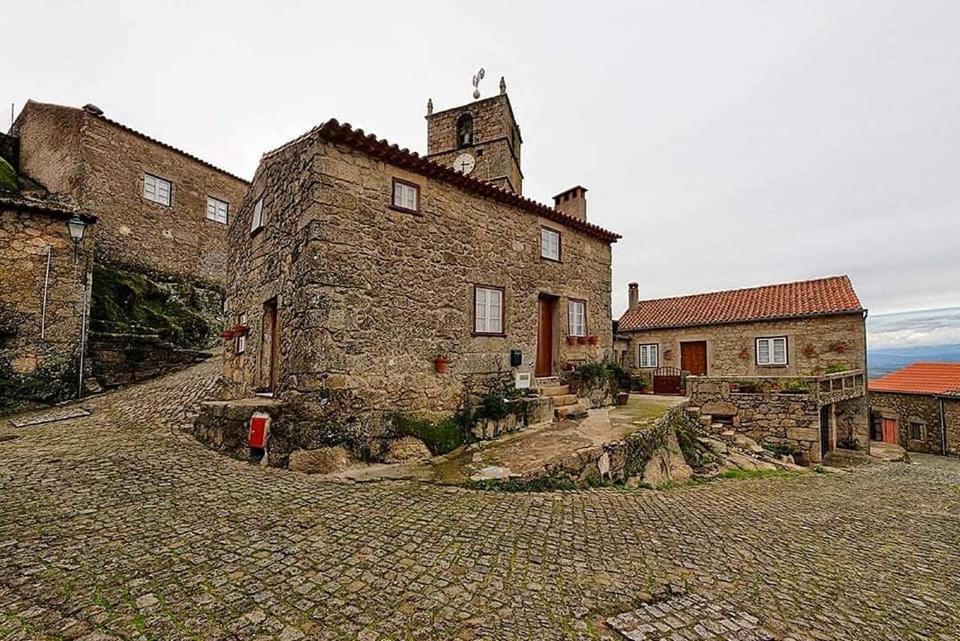 فيلا مونسانتوفي Casa Do Miradouro المظهر الخارجي الصورة